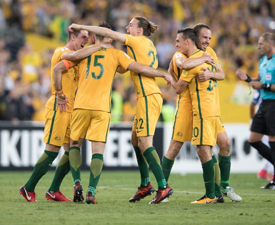 邮报：赫尔城客战斯托克城绝杀后挑衅主场球迷，引发双方冲突