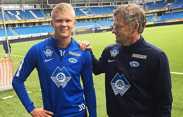 足球报：申花将利用今年最后两场亚冠来决定人员的去留