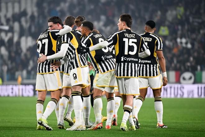 名宿：萨拉赫这种做法在给利物浦制造麻烦，他让自己成为焦点